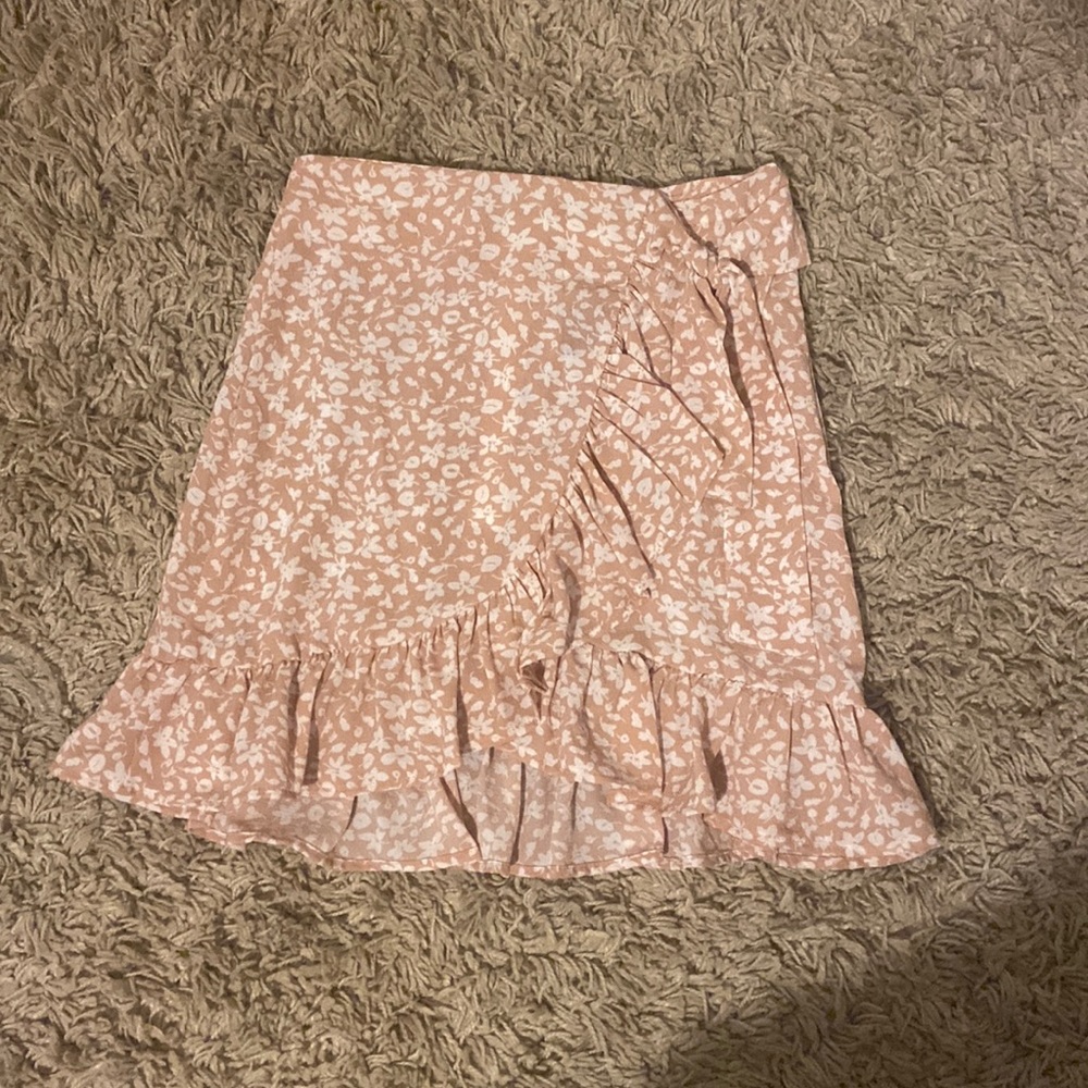 Floral Tied Skirt SHEIN Extra Small Light pink and white